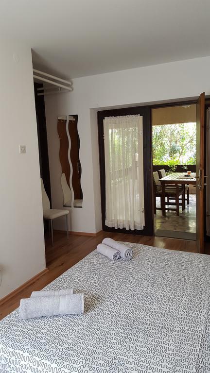 Guest House Jole Ровинь Экстерьер фото
